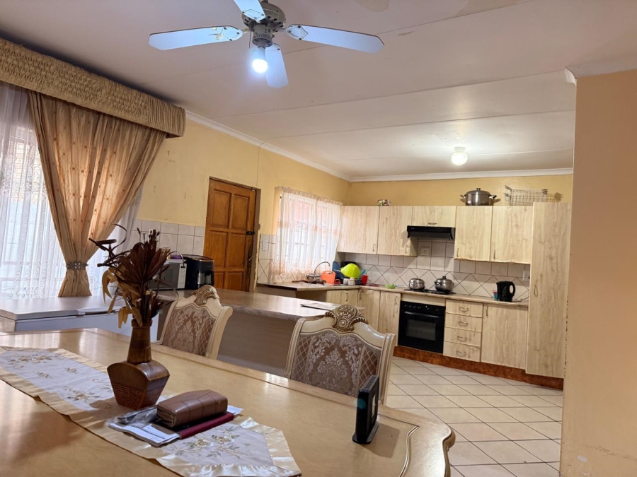 3 Bedroom Property for Sale in Geelhoutpark North West